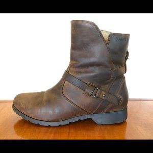 Teva De La Vina Low Bootie Size 10 Brown
